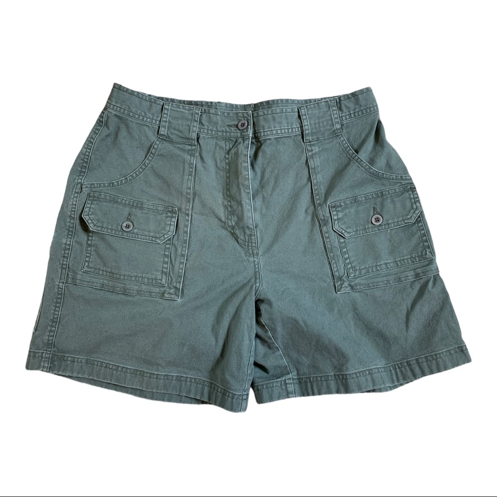 LL Bean Size 14 Women’s Green Cargo Shorts